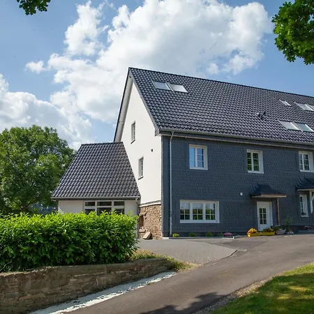 Landgasthof Obersteberg Bed and Breakfast Sprockhovel